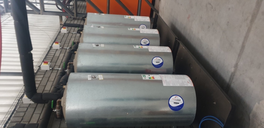 To Let commercial Property for Rent in Montague Gardens Western Cape